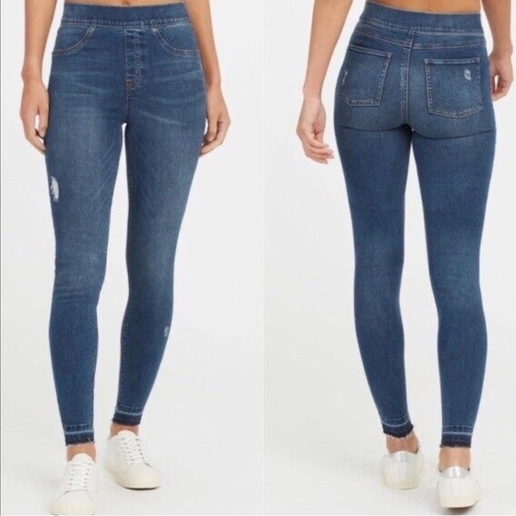 SPANX Med Skinny Jeans Women’s Pull On Jeggings Distressed Released Hems 20203R - Picture 1 of 8